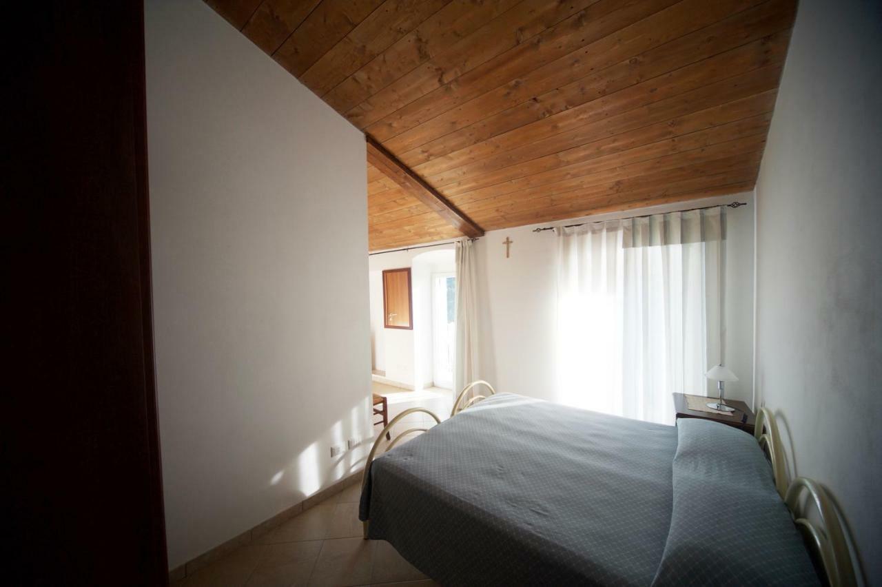 Al Vecchio Convento Mare E Monti Panzió Ortonovo Kültér fotó
